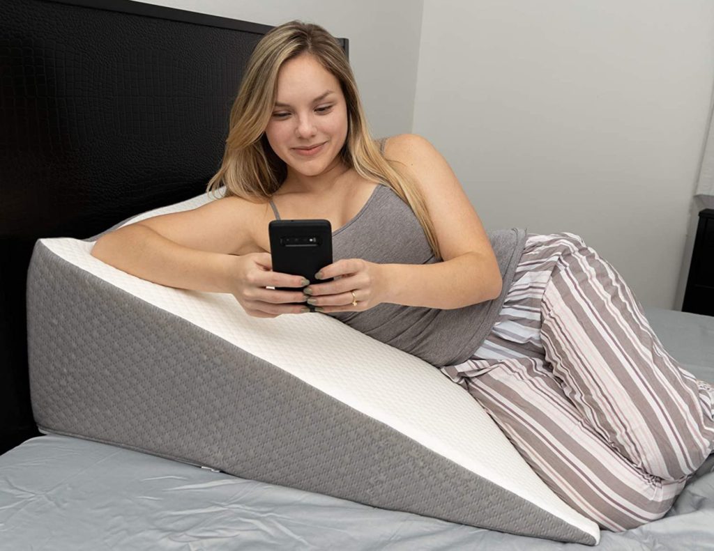 woman with Extra Large Wedge Pillow for sleep after bbl